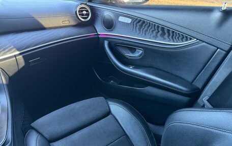 Mercedes-Benz E-Класс, 2019 год, 2 750 000 рублей, 11 фотография