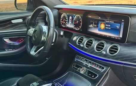 Mercedes-Benz E-Класс, 2019 год, 2 750 000 рублей, 9 фотография