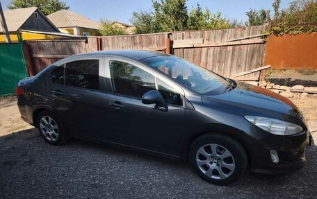 Peugeot 408 I рестайлинг, 2012 год, 650 000 рублей, 3 фотография