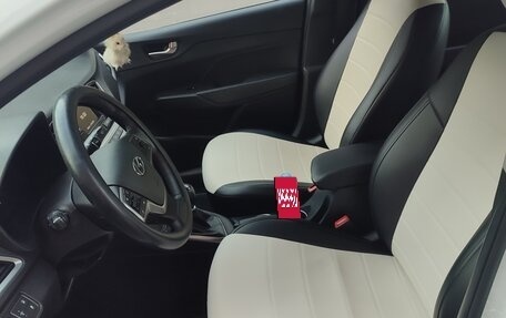 Hyundai Solaris II рестайлинг, 2018 год, 1 350 000 рублей, 7 фотография