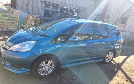 Honda Fit Shuttle I рестайлинг, 2012 год, 890 000 рублей, 3 фотография