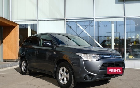 Mitsubishi Outlander III рестайлинг 3, 2013 год, 1 259 000 рублей, 9 фотография