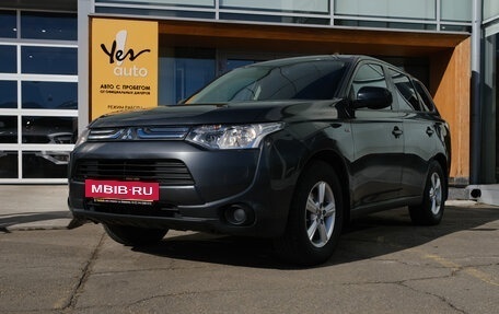 Mitsubishi Outlander III рестайлинг 3, 2013 год, 1 259 000 рублей, 3 фотография