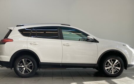 Toyota RAV4, 2019 год, 2 650 000 рублей, 4 фотография