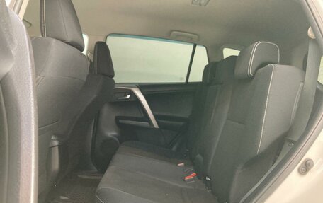 Toyota RAV4, 2019 год, 2 650 000 рублей, 15 фотография