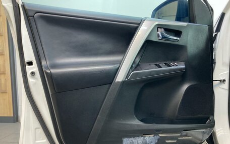 Toyota RAV4, 2019 год, 2 650 000 рублей, 17 фотография