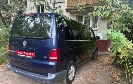 Volkswagen Caravelle T5, 2013 год, 2 500 000 рублей, 3 фотография