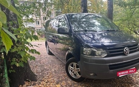 Volkswagen Caravelle T5, 2013 год, 2 500 000 рублей, 4 фотография