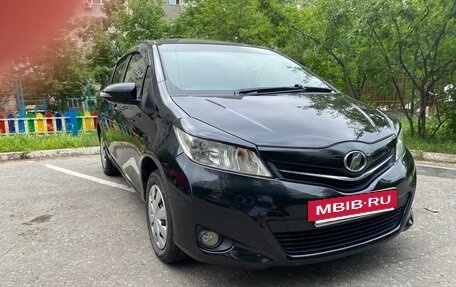 Toyota Vitz, 2011 год, 600 000 рублей, 2 фотография