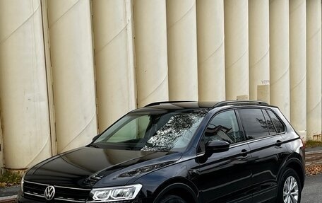 Volkswagen Tiguan II, 2019 год, 1 950 000 рублей, 1 фотография