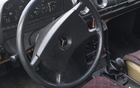 Mercedes-Benz W123, 1982 год, 250 000 рублей, 10 фотография