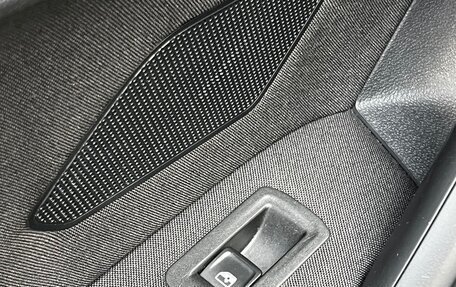 Volkswagen Tiguan II, 2019 год, 1 950 000 рублей, 26 фотография