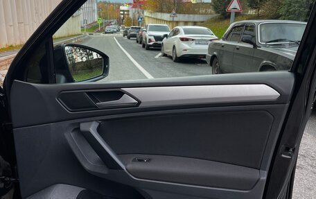 Volkswagen Tiguan II, 2019 год, 1 950 000 рублей, 34 фотография