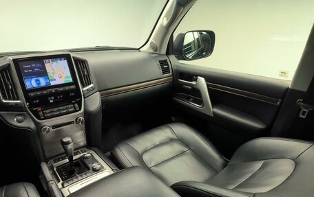 Toyota Land Cruiser 200, 2019 год, 8 100 000 рублей, 12 фотография