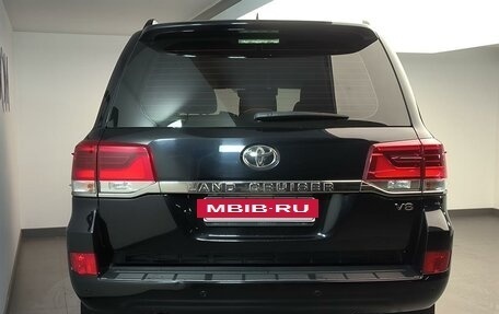 Toyota Land Cruiser 200, 2019 год, 8 100 000 рублей, 4 фотография