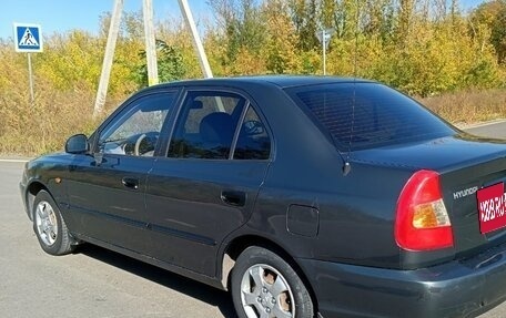 Hyundai Accent II, 2011 год, 580 000 рублей, 2 фотография