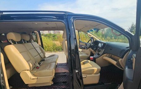 Hyundai H-1 II рестайлинг, 2021 год, 3 100 000 рублей, 16 фотография