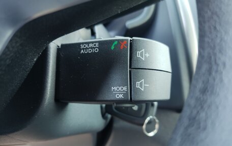 Renault Logan II, 2019 год, 799 000 рублей, 12 фотография