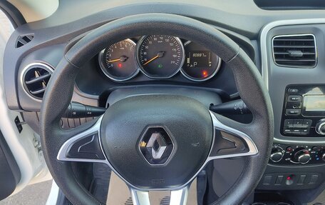 Renault Logan II, 2019 год, 799 000 рублей, 13 фотография