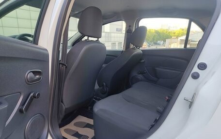 Renault Logan II, 2019 год, 799 000 рублей, 18 фотография