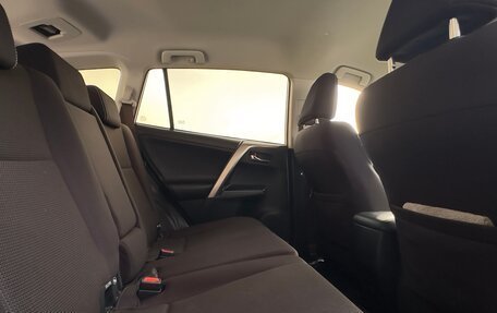 Toyota RAV4, 2018 год, 2 480 000 рублей, 7 фотография