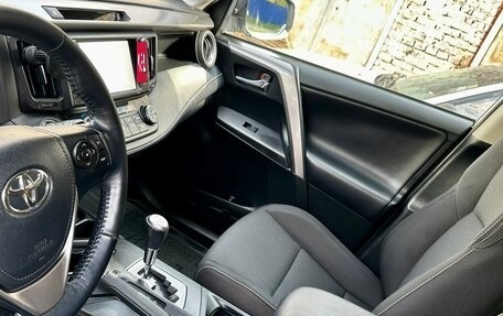 Toyota RAV4, 2018 год, 2 480 000 рублей, 16 фотография