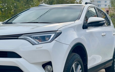 Toyota RAV4, 2018 год, 2 480 000 рублей, 27 фотография