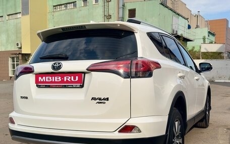 Toyota RAV4, 2018 год, 2 480 000 рублей, 30 фотография