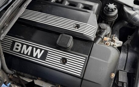 BMW 3 серия, 2002 год, 1 050 000 рублей, 9 фотография