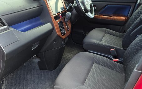 Toyota Roomy I, 2019 год, 1 180 000 рублей, 13 фотография