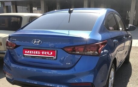 Hyundai Solaris II рестайлинг, 2018 год, 1 300 000 рублей, 3 фотография