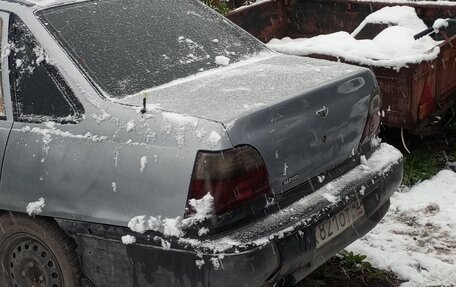 Daewoo Nexia I рестайлинг, 1998 год, 100 000 рублей, 2 фотография