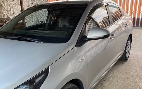 Hyundai Solaris II рестайлинг, 2021 год, 1 550 000 рублей, 3 фотография