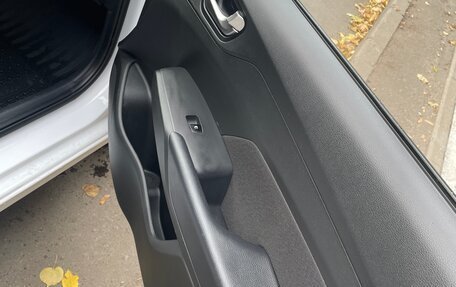 Hyundai Solaris II рестайлинг, 2021 год, 1 360 000 рублей, 12 фотография