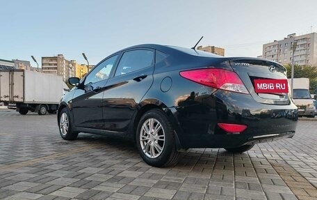 Hyundai Solaris II рестайлинг, 2014 год, 880 000 рублей, 4 фотография