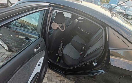 Hyundai Solaris II рестайлинг, 2014 год, 880 000 рублей, 17 фотография