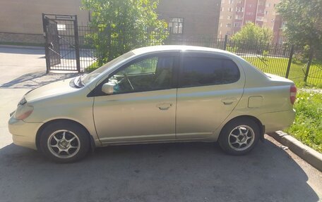 Toyota Platz, 2002 год, 380 000 рублей, 4 фотография