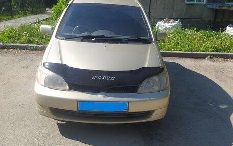 Toyota Platz, 2002 год, 380 000 рублей, 7 фотография
