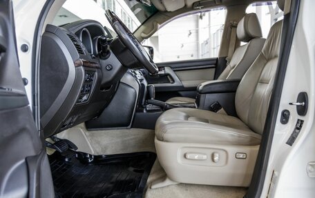 Toyota Land Cruiser 200, 2010 год, 3 289 000 рублей, 15 фотография