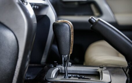 Toyota Land Cruiser 200, 2010 год, 3 289 000 рублей, 18 фотография