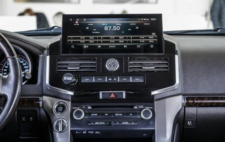 Toyota Land Cruiser 200, 2010 год, 3 289 000 рублей, 31 фотография