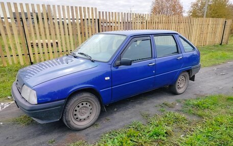 ИЖ 2126 «Ода», 2003 год, 155 000 рублей, 2 фотография