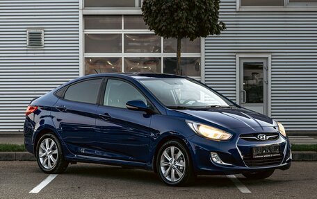 Hyundai Solaris II рестайлинг, 2012 год, 825 000 рублей, 3 фотография