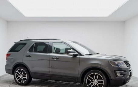 Ford Explorer VI, 2017 год, 2 350 000 рублей, 8 фотография