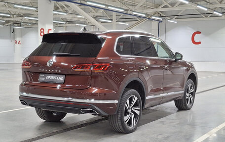 Volkswagen Touareg III, 2020 год, 5 700 000 рублей, 6 фотография