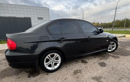 BMW 3 серия, 2005 год, 800 000 рублей, 3 фотография
