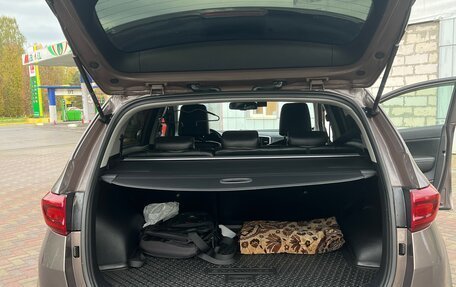 KIA Sportage IV рестайлинг, 2020 год, 2 215 000 рублей, 4 фотография
