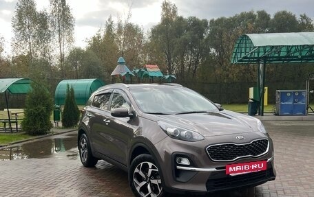 KIA Sportage IV рестайлинг, 2020 год, 2 215 000 рублей, 3 фотография