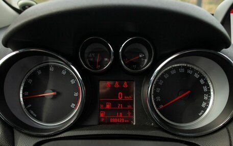 Opel Mokka I, 2013 год, 1 395 000 рублей, 22 фотография