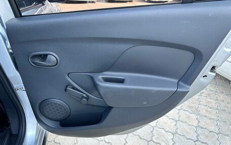 Renault Logan II, 2020 год, 895 000 рублей, 6 фотография